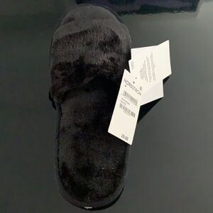 NEW Nordstrom Black faux fur slippers 7.5